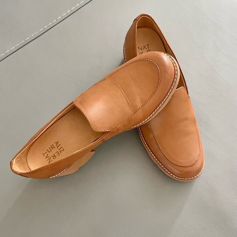 Naturalizer Tan Leather Flats Slip-On Comfort